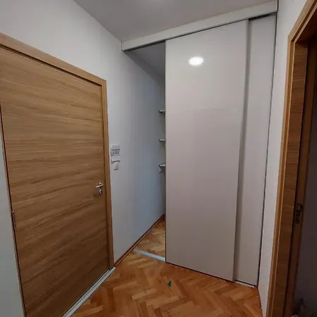 L&c Location And Comfort Apartment Sofia